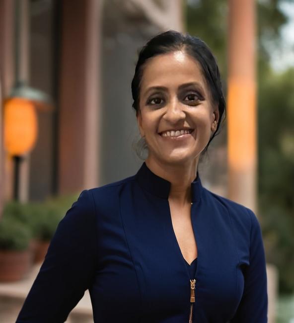 Dr. Smriti Banthia, MD